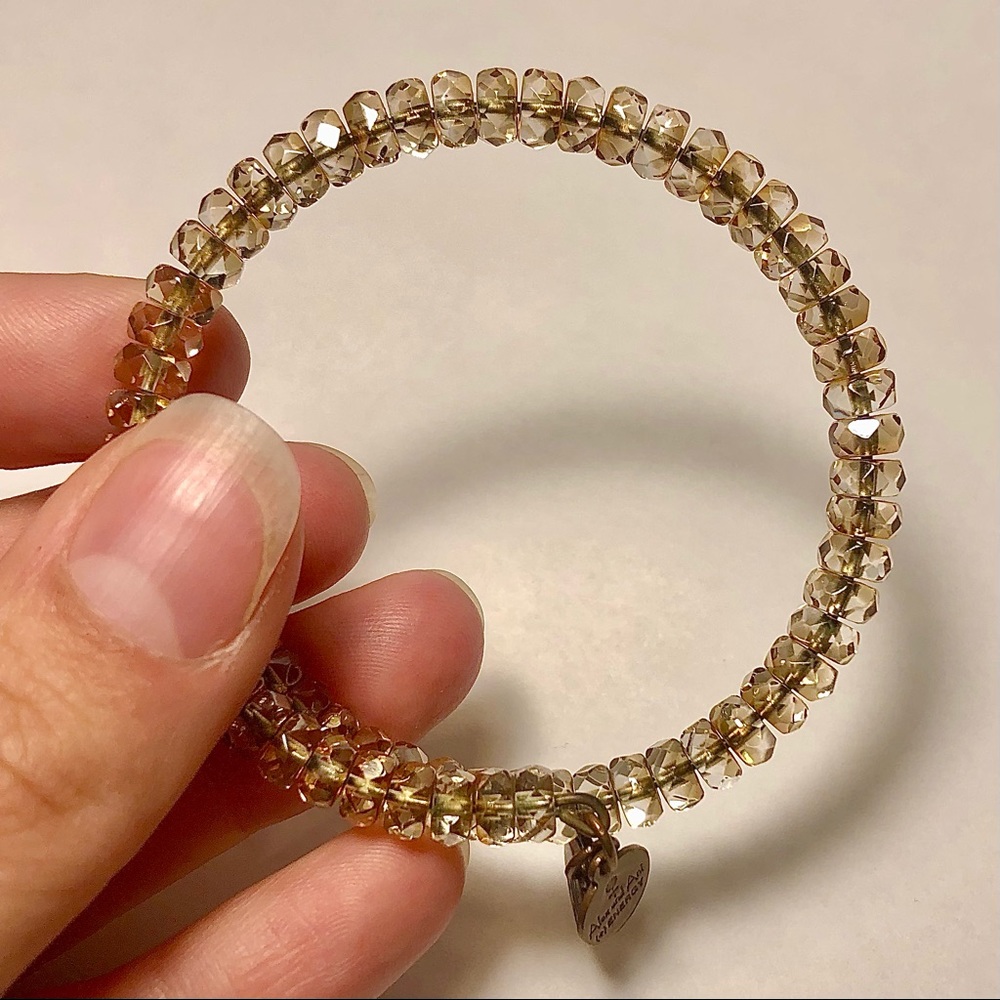 ✨ RARE ✨ Sparkly Champagne Beaded Wrap - Picture 2 of 5